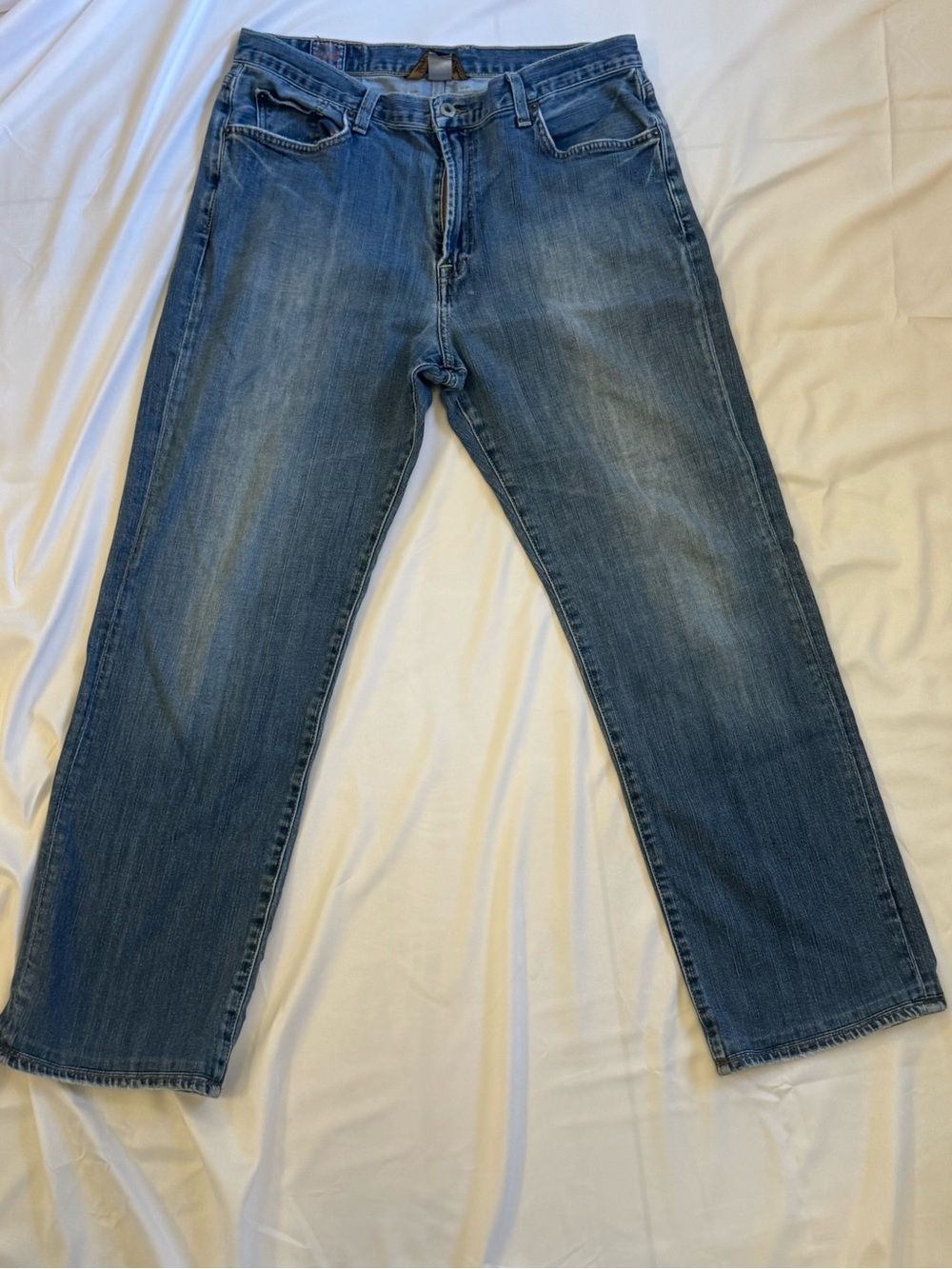 Lucky Brand Men's Light-Medium Blue Relaxed Fit Jeans